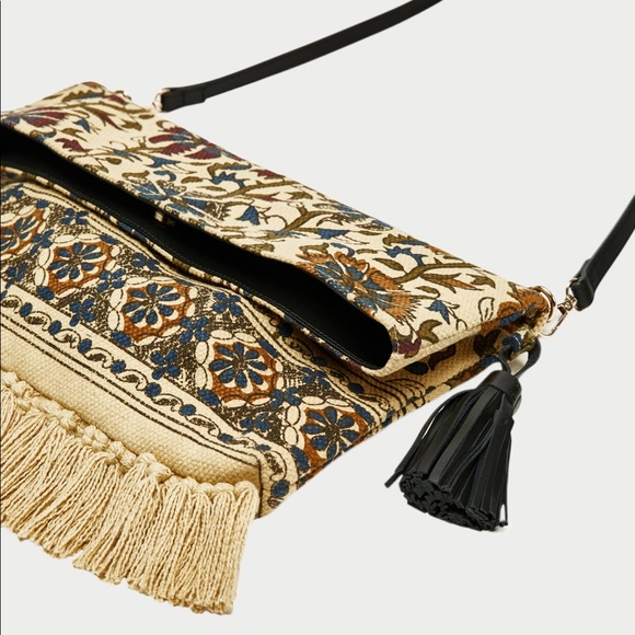 Hot style Fabric Envelope Bags With Tassels, NWT - Picture 6 of 7